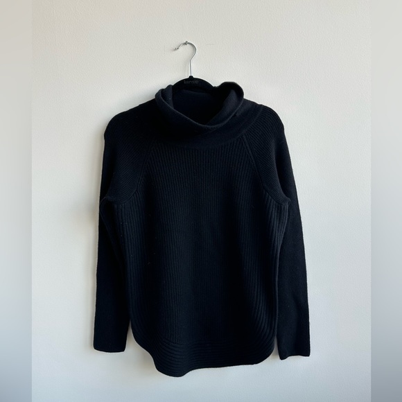 VINCE  Turtleneck Sweater - Picture 3 of 9